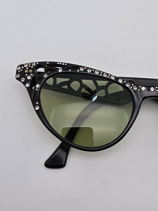 1950’s Black Rhinestone Frame G-15 Green Glass Lens Vintage Cat Eye Sunglasses main image 9